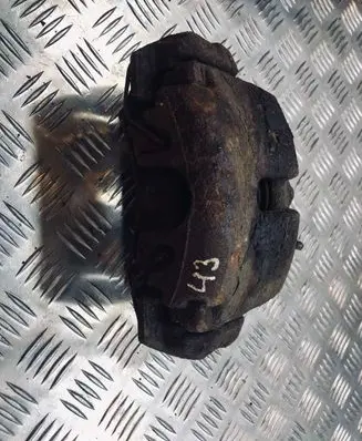 Volkswagen PASSAT B6 Front brake caliper