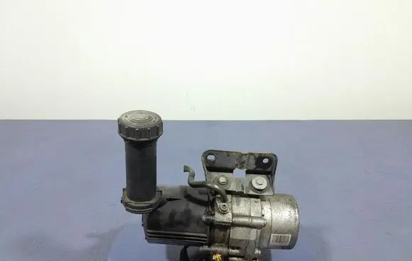Citroen C4 Grand Picasso Power steering pump 9670308780