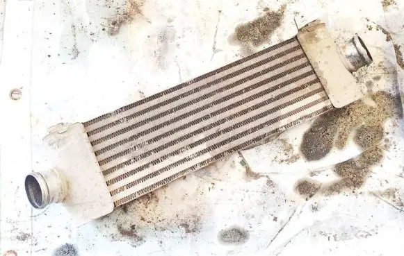 Ford Transit Intercooler radiator 6c119l440ac 6c11-9l440-ac