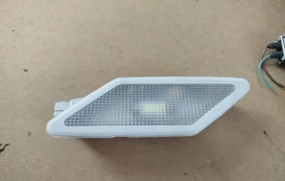BMW 3 E36 Rear seat light 63311387038 1387038
