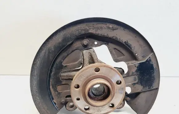 Volvo XC60 Front wheel hub 7G913K171M