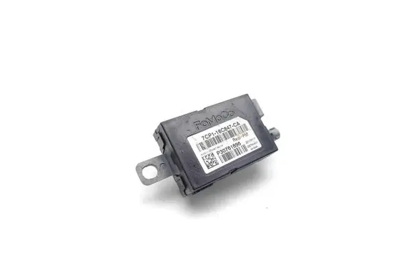 Ford Kuga II Aerial antenna amplifier 7CP1-18C847-CA P30791696