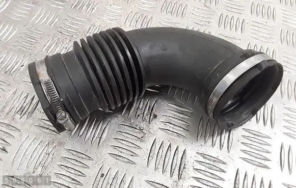 Air intake hose/pipe