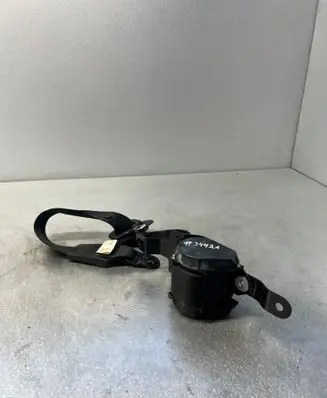 BMW X5 E70 Rear seatbelt 606345600