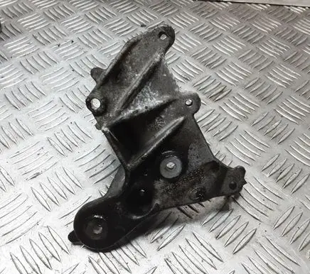 Volvo V50 Engine mounting bracket 9648584680
