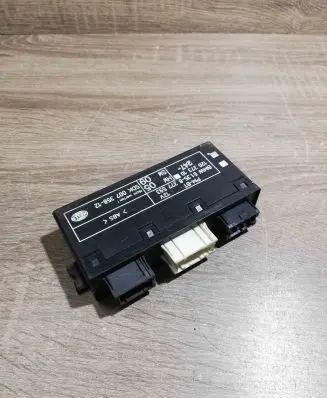 BMW 5 E39 Door control unit/module 8377593