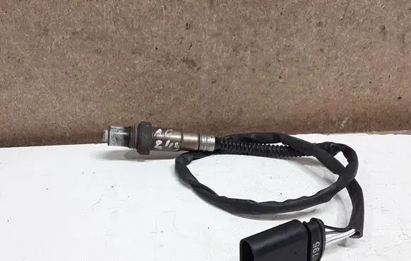 Audi A6 S6 C5 4B Lambda probe sensor 030906262L
