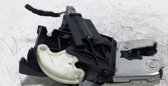 Audi A6 S6 C6 4F Loading door lock 