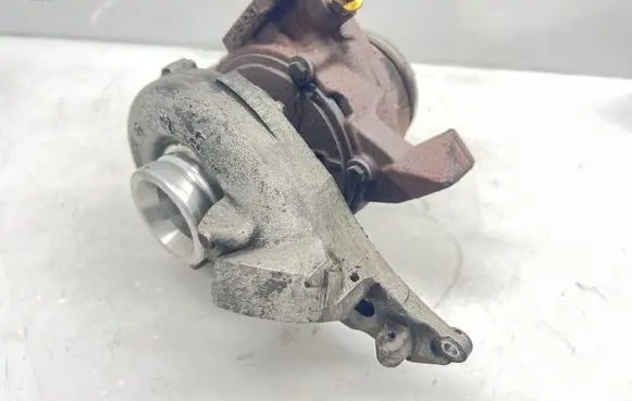 Mercedes-Benz C W204 Turbo A6460901080
