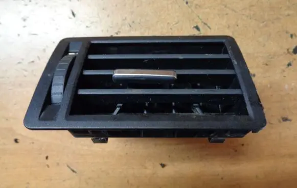 Ford Kuga I Dashboard side air vent grill/cover trim 3M51R018B09