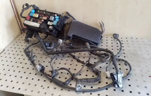Lexus CT 200H Fuse module 8264175080 72818792