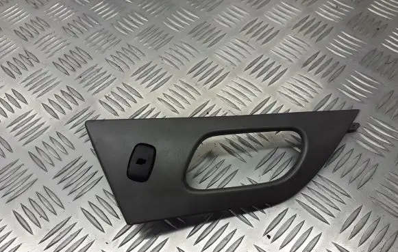 Peugeot 407 Quarter vent window switch 9646929977