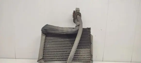 Air conditioning (A/C) radiator (interior)