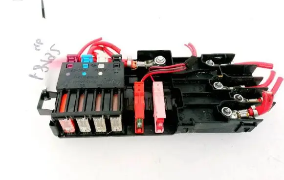Mercedes-Benz ML W164 Fuse box set 013948411 0-1394841-1