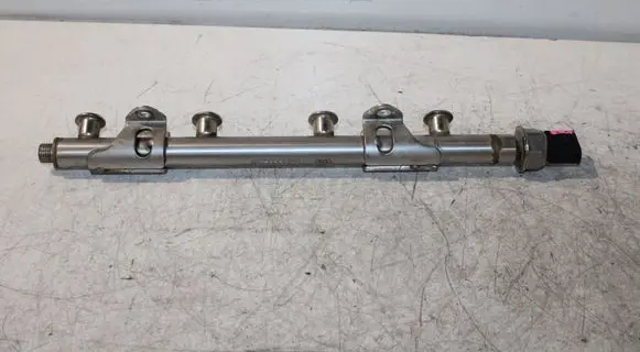 Fuel main line pipe