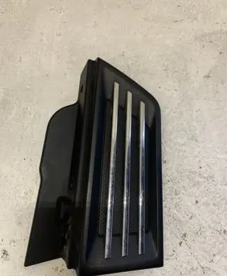Fender end trim