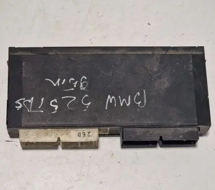 BMW 5 E39 Comfort/convenience module 61351379741 606140101E