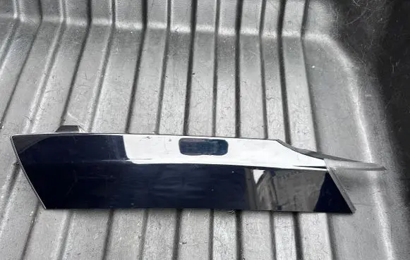 Land Rover Discovery 5 Rear door card trim HY3229148AE