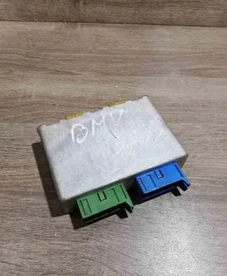 BMW 5 E34 Comfort/convenience module 1384603