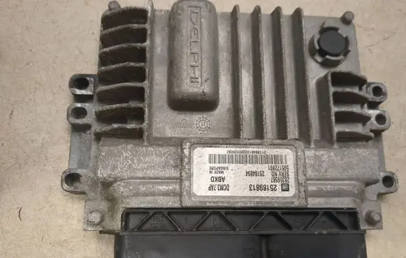 Opel Antara Engine control unit/module 25189813 28359587 25184894