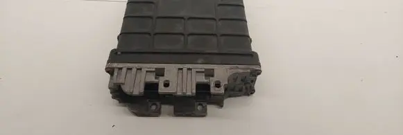 Volkswagen Golf III Engine control unit/module 028906021AF 0281001308