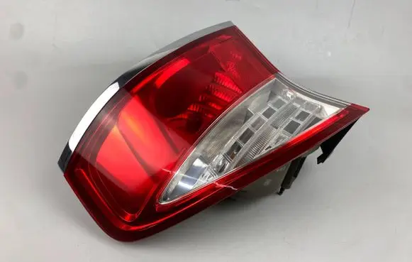 Subaru Legacy Rear/tail lights 220-20960 22020960