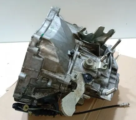 Mazda 2 Manual 6 speed gearbox F681-03-000 F68103000 F6W30