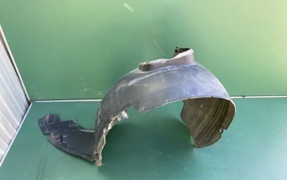 Ford Focus Front wheel arch liner splash guards 4M5116115AB