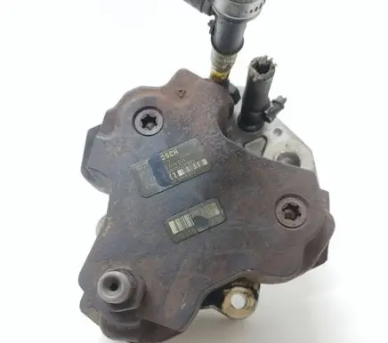BMW 3 E46 Fuel injection high pressure pump 7788670 0445010045 905433