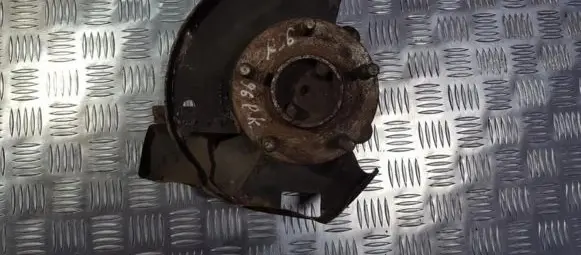 Nissan Serena Front wheel hub