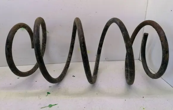 Chrysler Voyager Front coil spring 