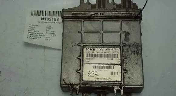 Volvo S40, V40 Engine control unit/module ECU 7700110648
