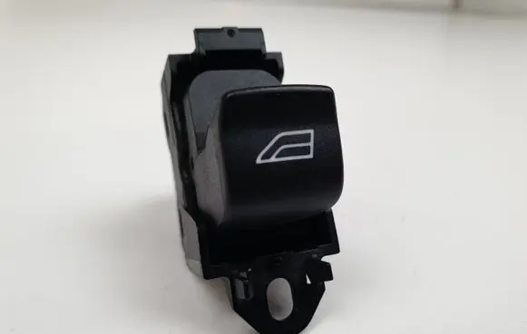 Volvo V50 Electric window control switch 30774162