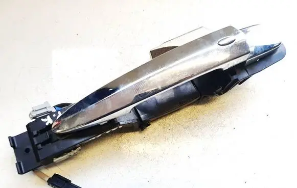 Nissan Leaf I (ZE0) Front door exterior handle
