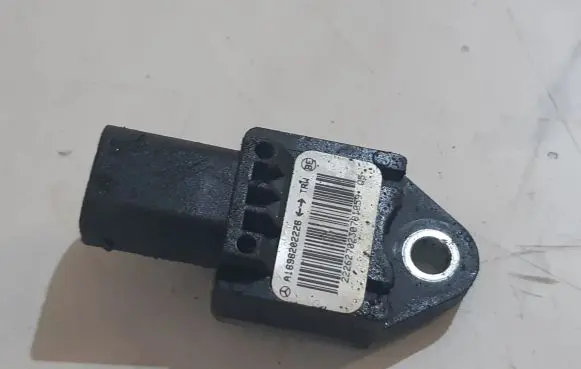 Mercedes-Benz B W245 Airbag deployment crash/impact sensor A1698202226