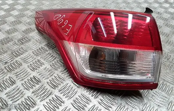 Ford Kuga II Rear/tail lights cv4413405ag