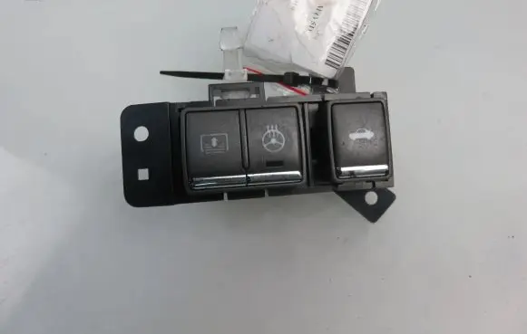 Infiniti M Other switches/knobs/shifts