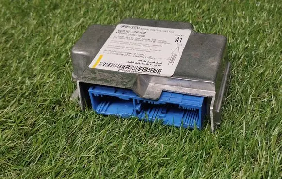 Hyundai i30 Airbag control unit/module 959102R100