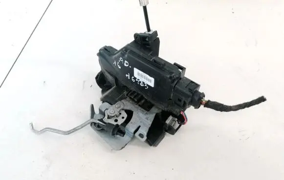 Audi A6 S6 C5 4B Front door lock 4O1837016
