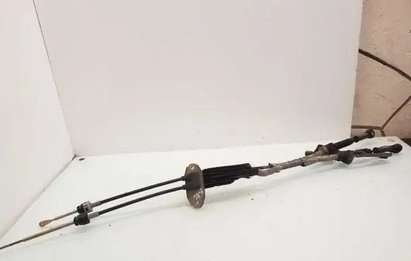 Gear shift cable linkage