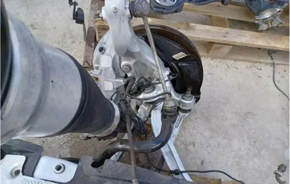 Mercedes-Benz S W222 Front wheel hub spindle knuckle