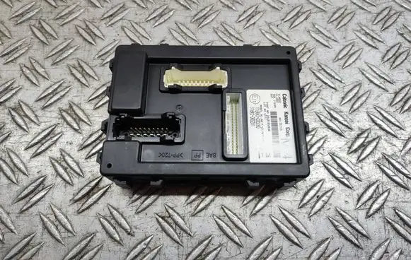 Nissan Juke I F15 Other control units/modules 284B1BV80B 116RI000281 116RAI000280
