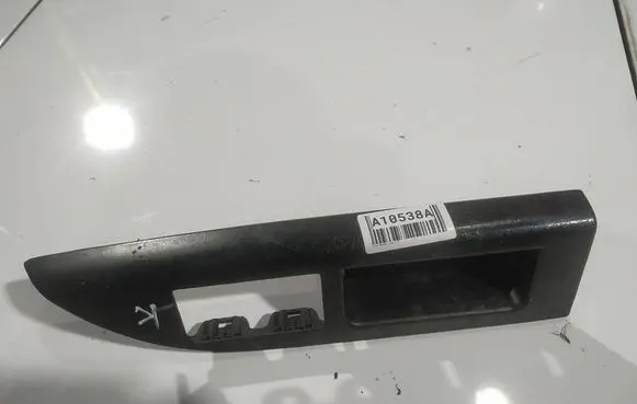 Ford Mondeo Mk III Front door window switch trim 1s7x14a563acw