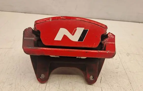 Hyundai i30 Front brake caliper 