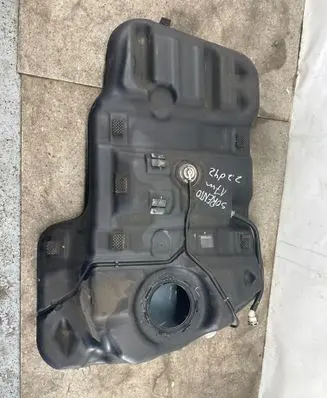 KIA Sorento Fuel tank 31100C5900 TL170 CXQC06BD10212