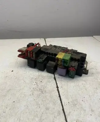 Mercedes-Benz S W220 Fuse module A0285458132 05045132