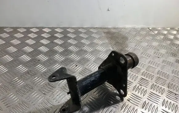 Volkswagen PASSAT B5 Front bumper shock/impact absorber 3B0807134A