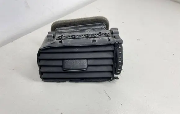 Volkswagen Jetta VI Dash center air vent grill 3MPX0263 5C6819703