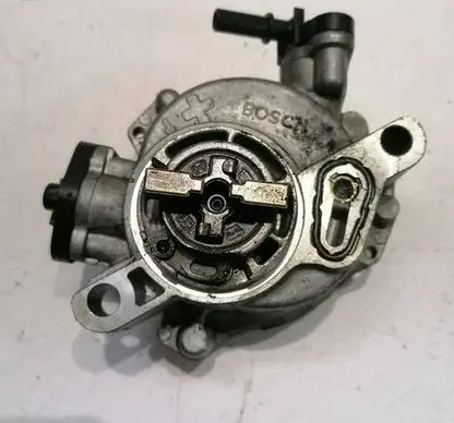 Ford C-MAX II Vacuum pump 9804021880