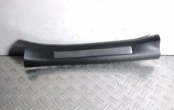 Rear sill trim cover